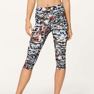 Lululemon Wunder Under HR 1/2 Tight